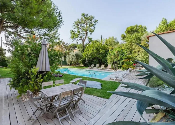 Le Reve Bleu Cassis