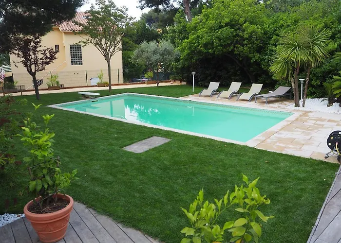 Le Reve Bleu Willa Cassis